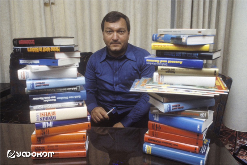 Шли годы, количество книг росло... Всего Дэникен написал 49 книг, которые были переведены на 32 языка и проданы общим тиражом более 80 млн. экз.
