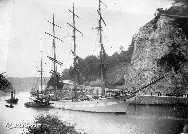 Барк «Hinemoa».